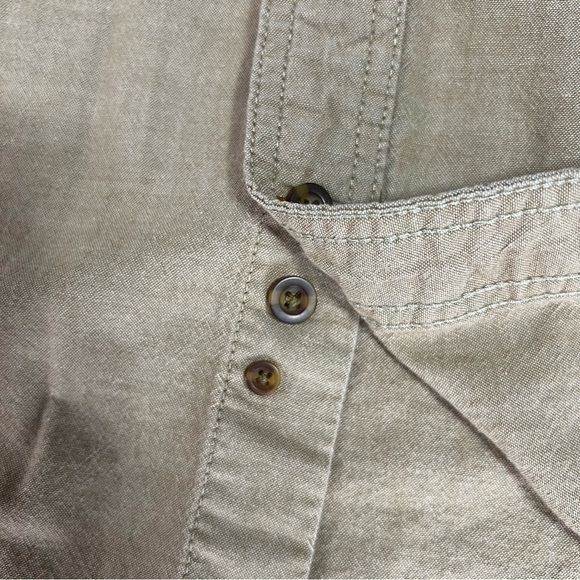 Carhartt Button Down Shirt - Picture 10 of 12